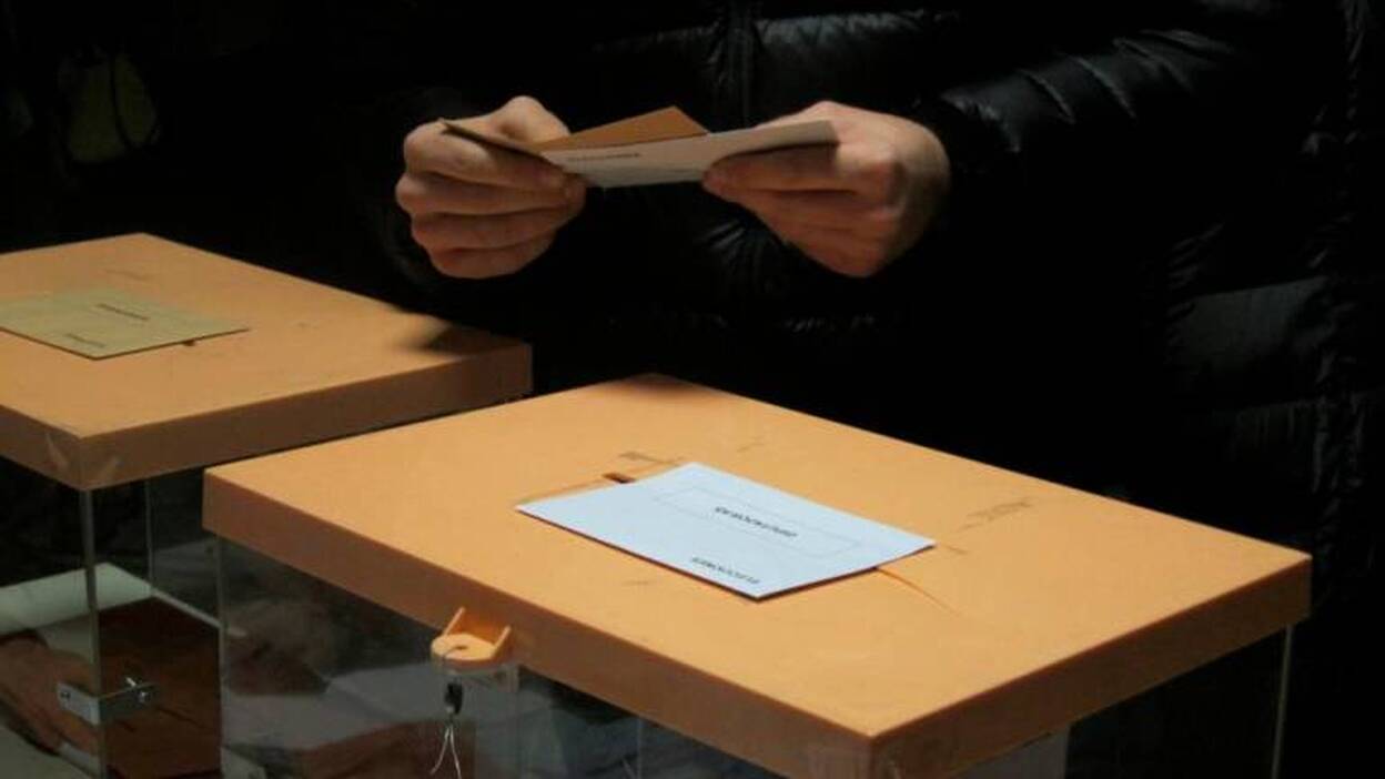 Las juntas electorales provinciales proclaman 1.174 listas al Congreso y al Senado