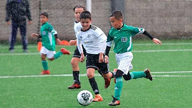 Ni la lluvia impidió que los pibes se lucieran