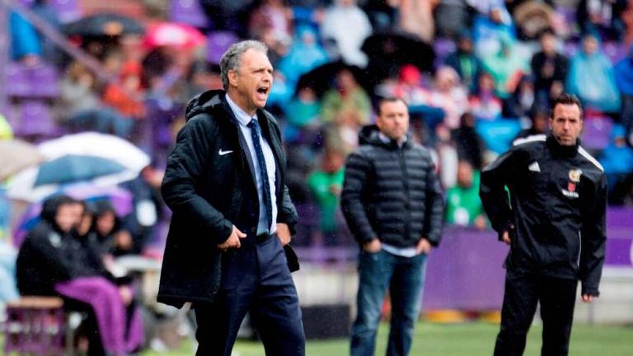 Caparrós anuncia que padece una leucemia