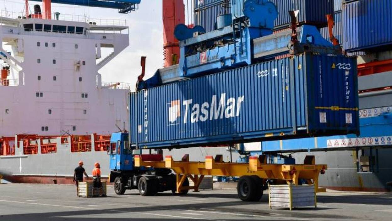 Las empresas canarias soportan 5.228 millones de sobrecoste anual