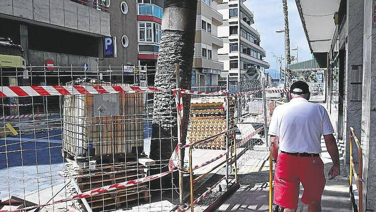 Urbanismo retira a Tecyrsa la obra  de Luis Morote por incumplimiento