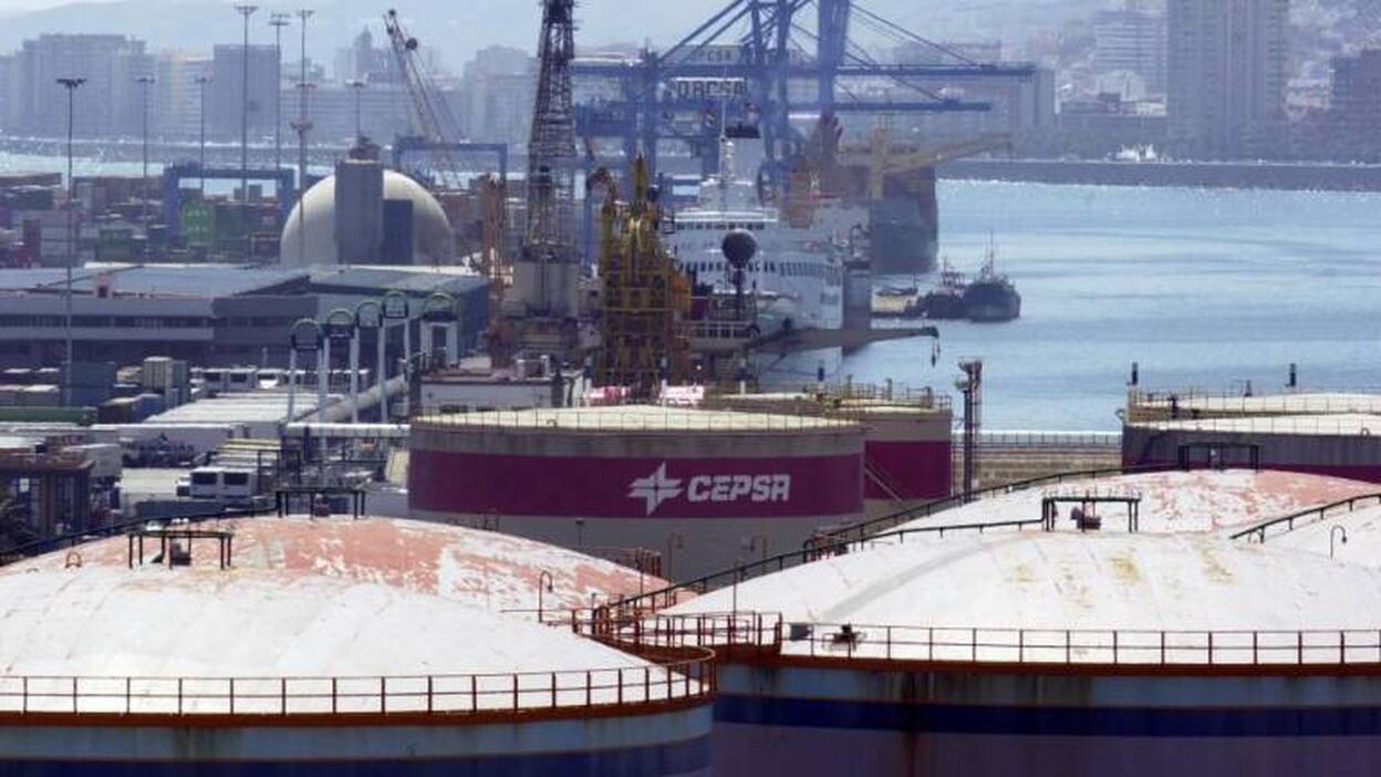 Cepsa desviará a Tenerife parte del ‘bunkering’ que dispensa en La Luz