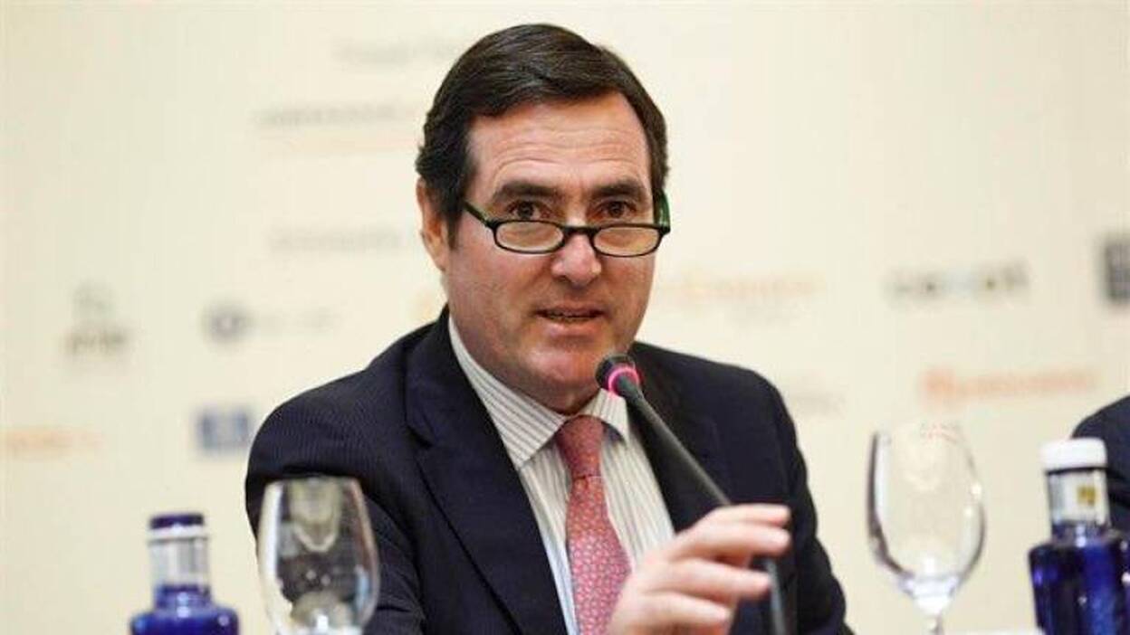 Garamendi pide a Sánchez un gobierno moderado y ve bien un pacto PSOE-Cs