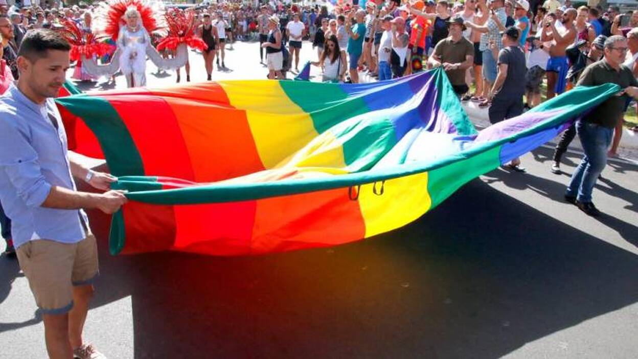 Una hora menos pero 10 años de adelanto