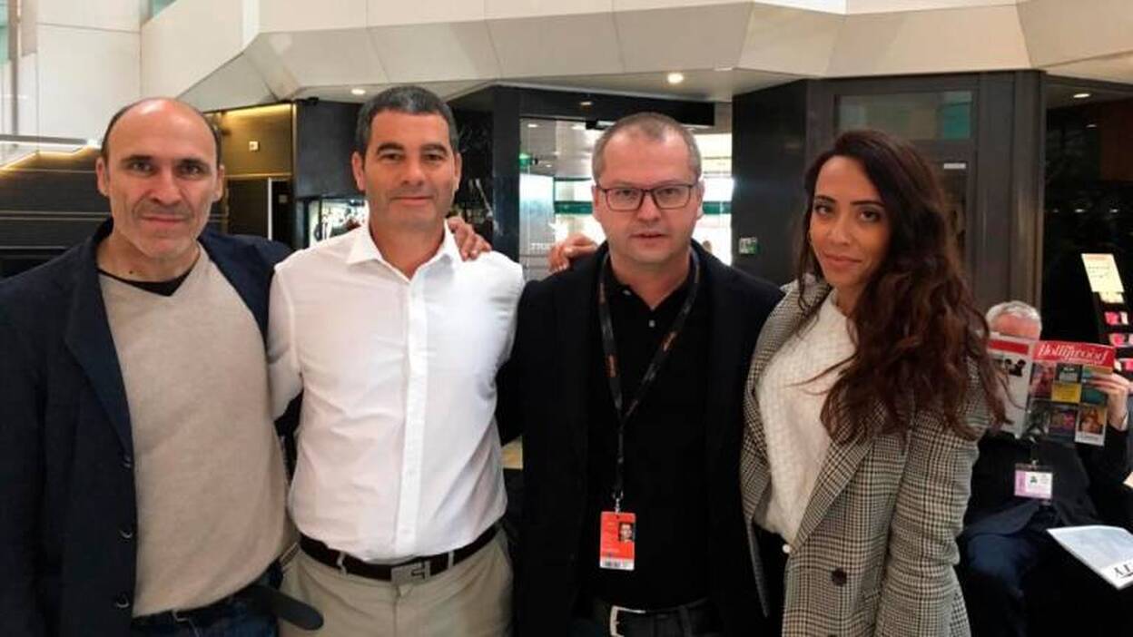 El silbo gomero sorprende en Cannes