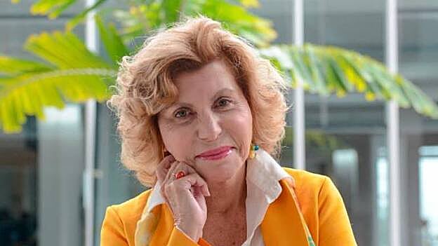 Nardy Barrios pide el voto para su rival