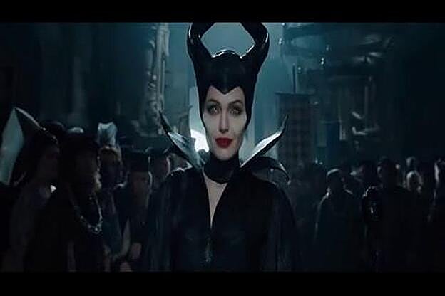 Angelina Jolie cumple años soltera