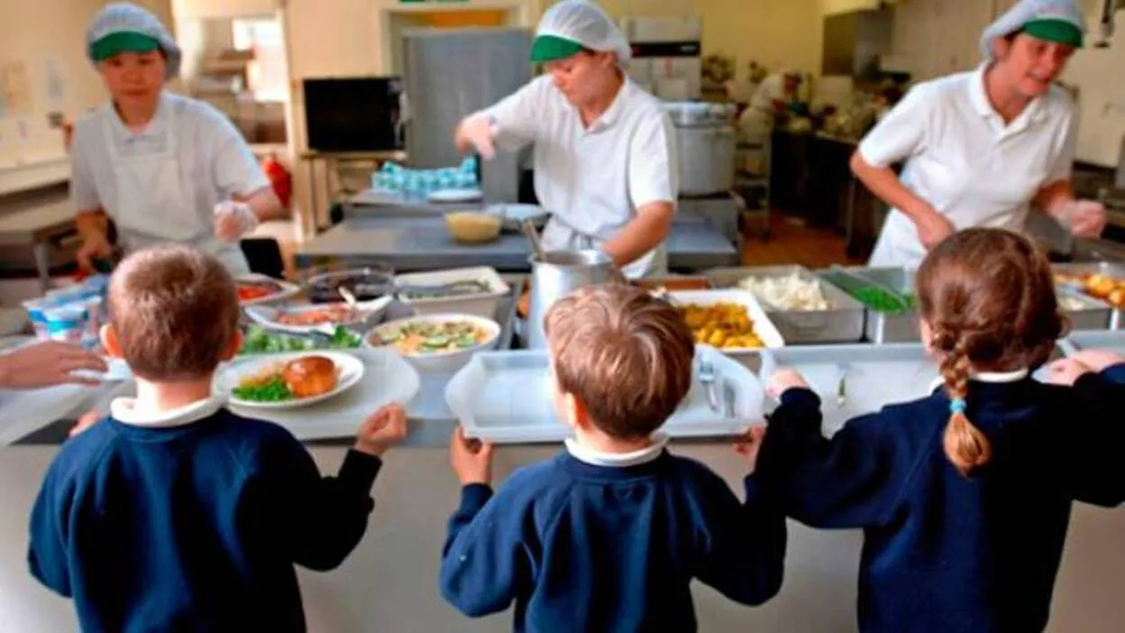 Los dietistas se quejan de que no aceptan su ayuda para los menús escolares