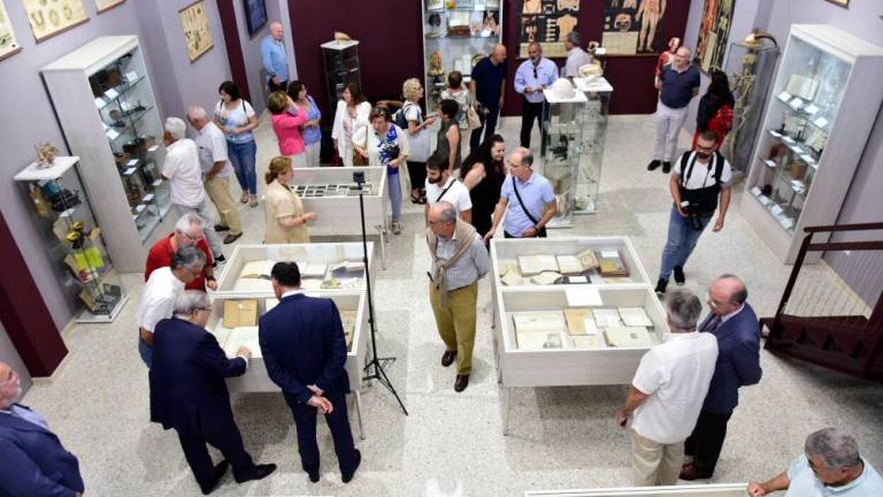 Un siglo de historia docente