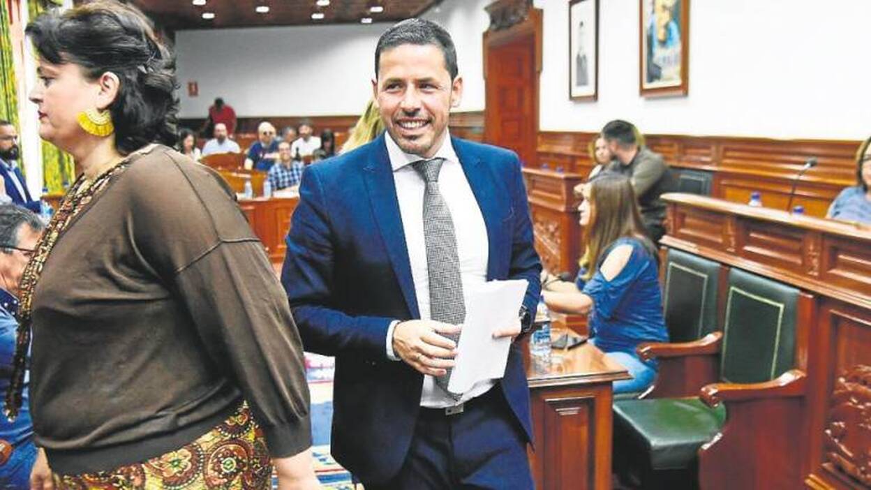 Podemos no ve «ético» que el pacto se quite el recorte salarial