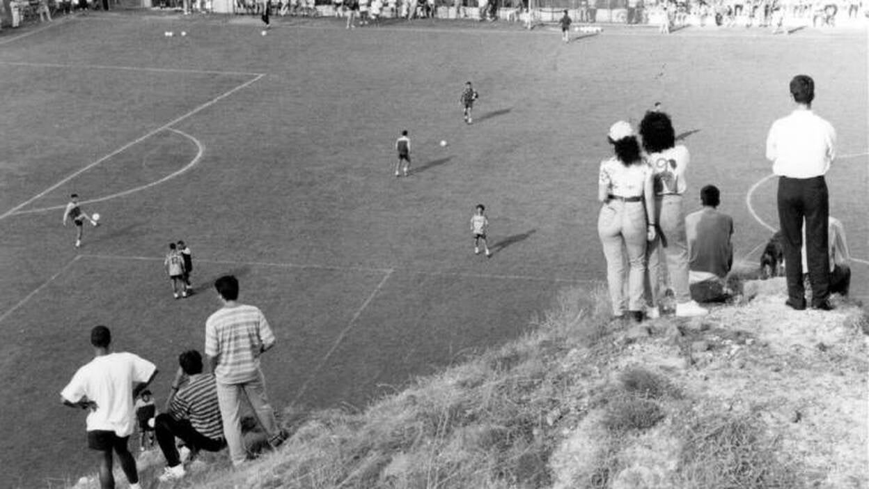 Cuando a Barranco Seco no se podía ir con playeras blancas, o volvían marrones