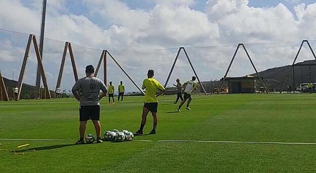 «Aquí estamos para ascender»