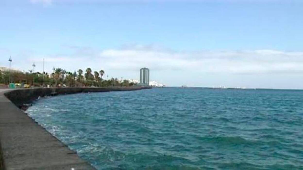 Un hombre fallece ahogado en Arrecife