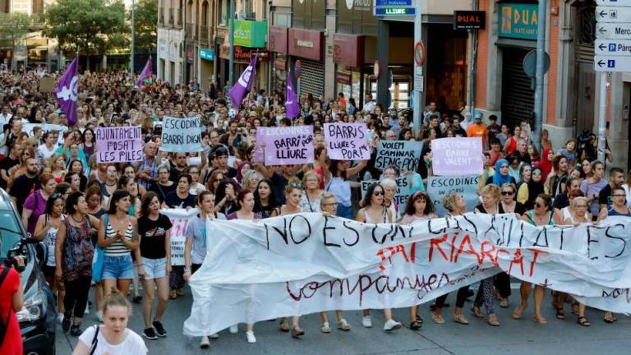 Prisión sin fianza para los cuatro acusados de violar a una menor en Manresa