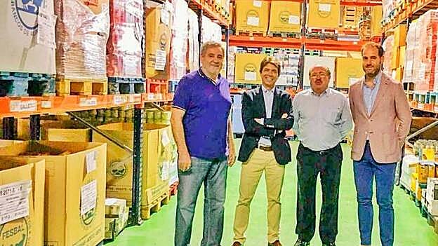 En la sede del Banco de Alimentos.