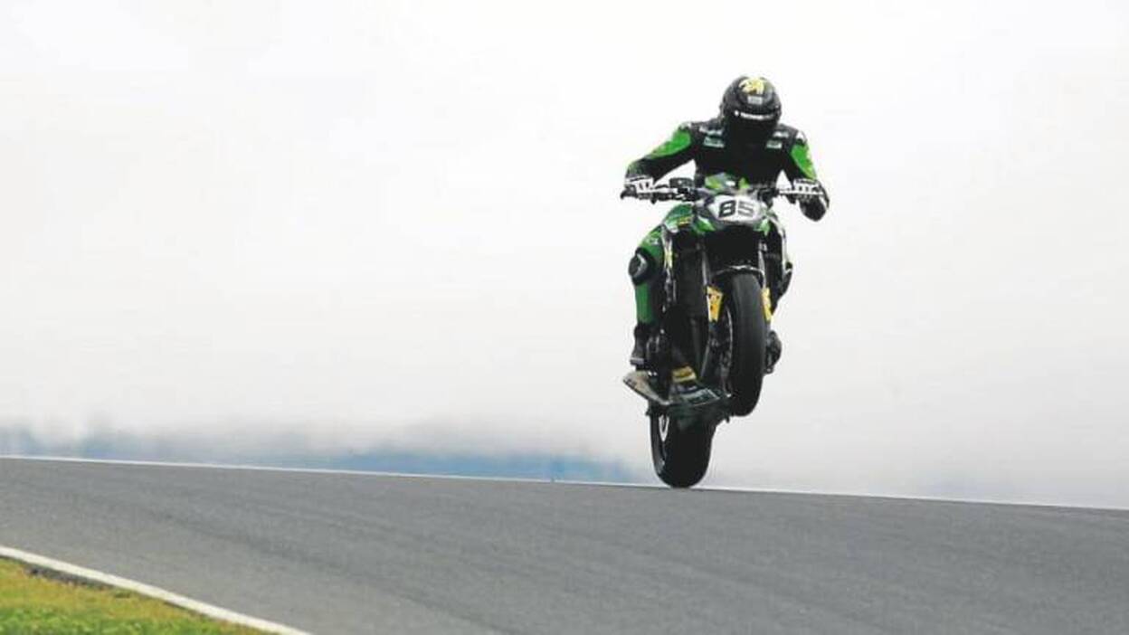 Abián Santana defiende en Estoril su liderato en la Kawasaki Z Cup