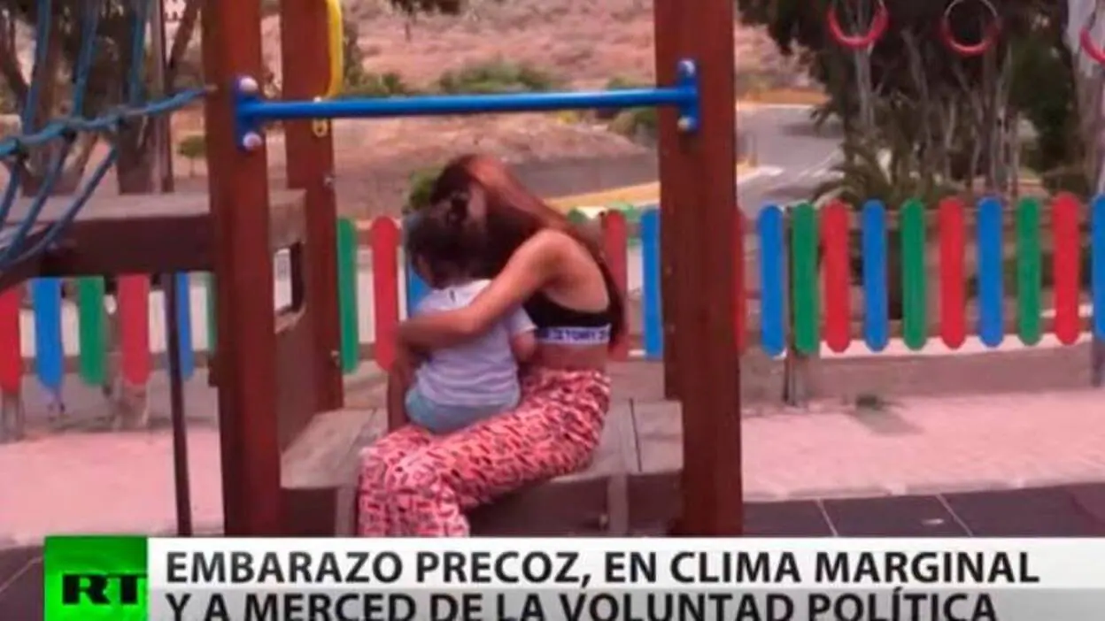 Las niñas madre de Jinámar, en la tele rusa | Canarias7