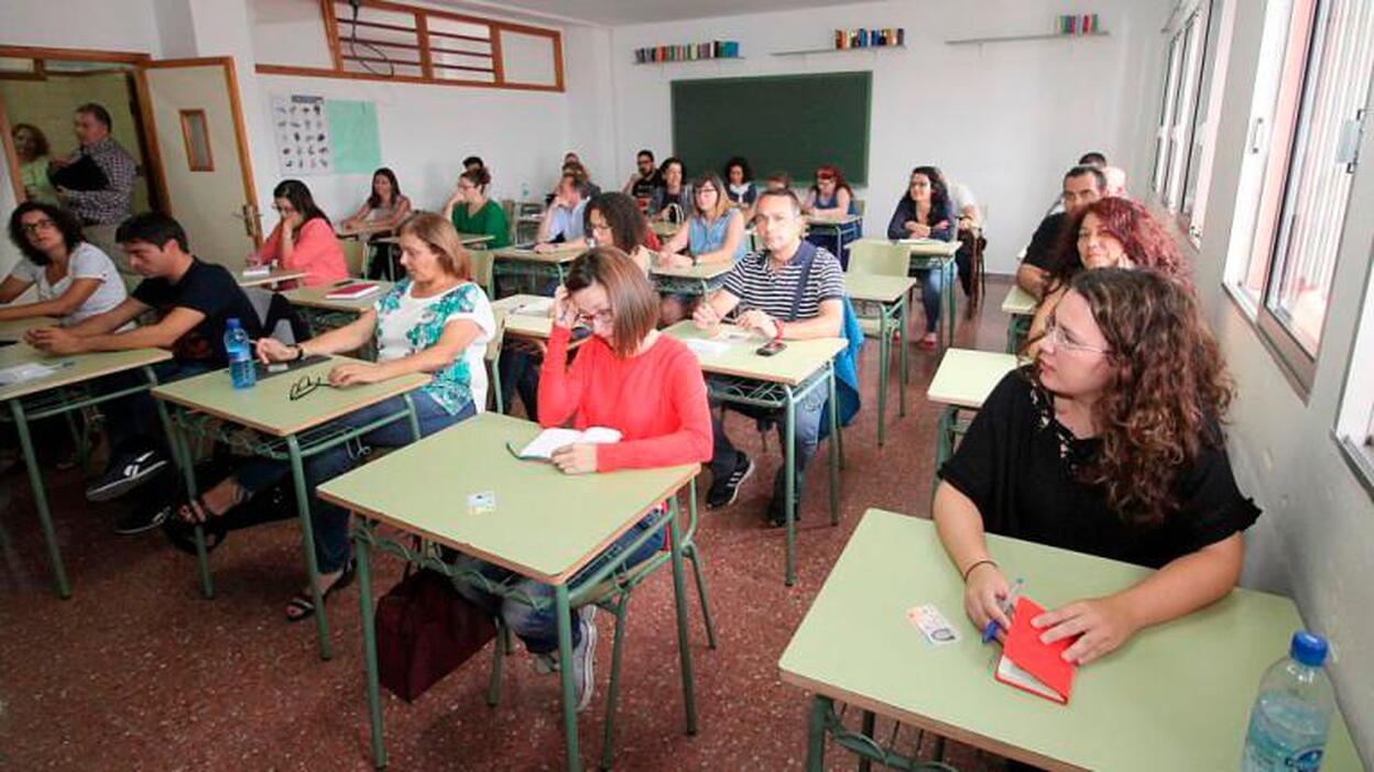 El Gobierno no paraliza procesos selectivos de opositores sino que se aplazan