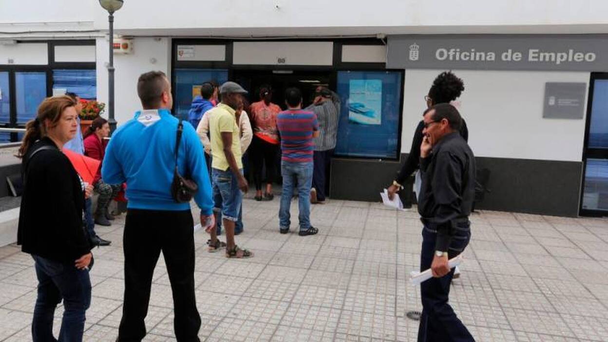 El paro sube en julio en Canarias por primera vez desde 2011