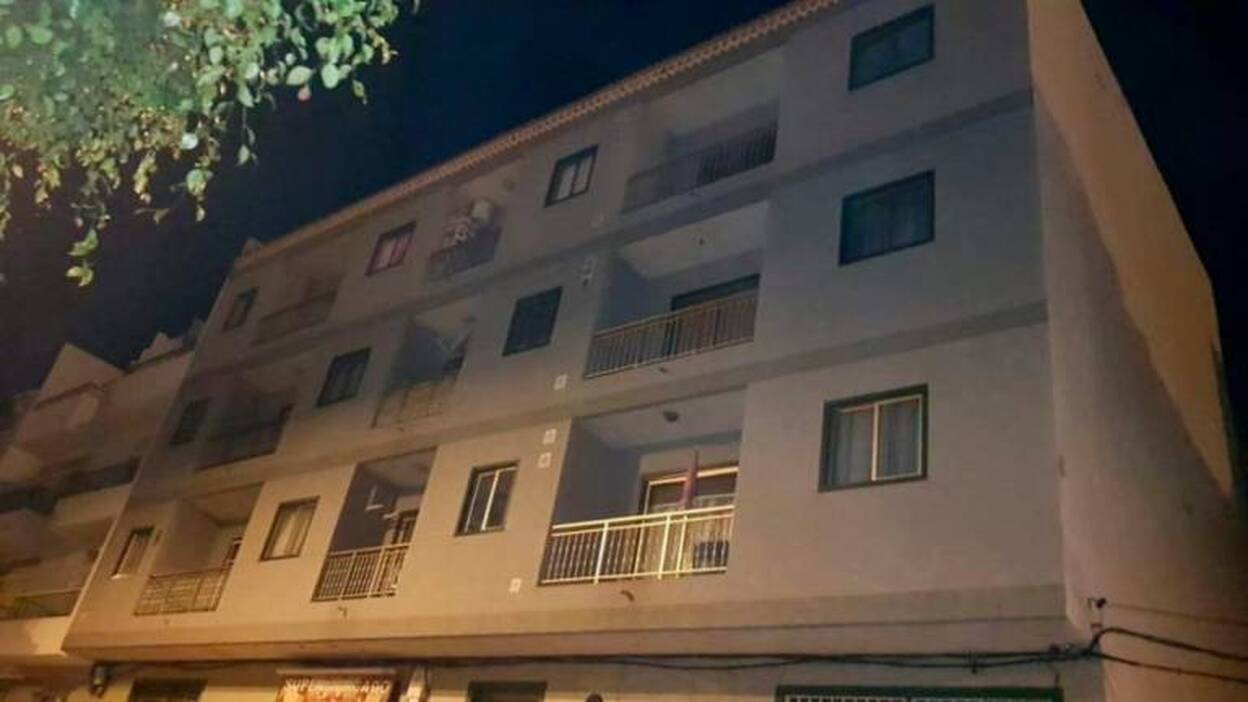 Desalojadas 20 personas por daños en un edificio