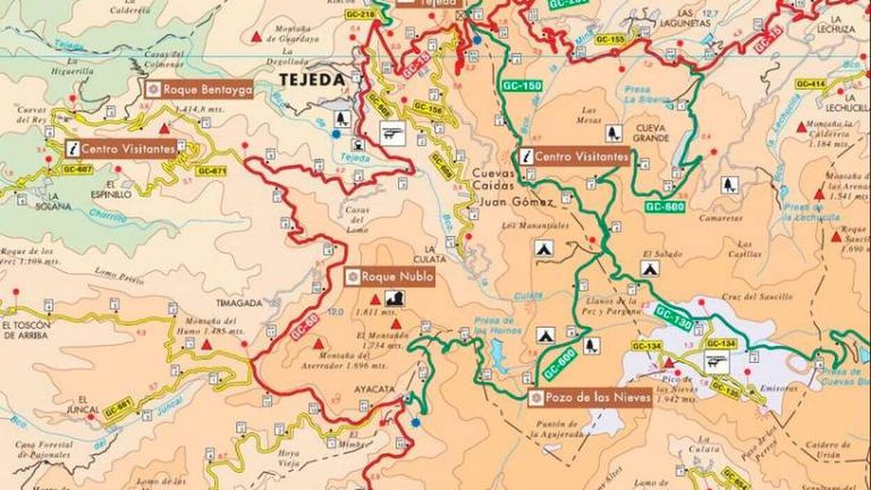 Ocho carreteras cortadas por el incendio