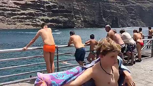 Así se ve el humo de Tamadaba desde Agaete