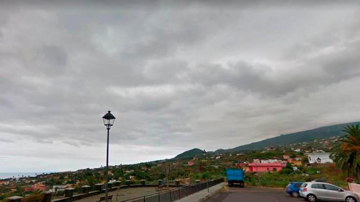 Un hombre herido de carácter moderado tras salirse de la vía con su turismo en La Palma