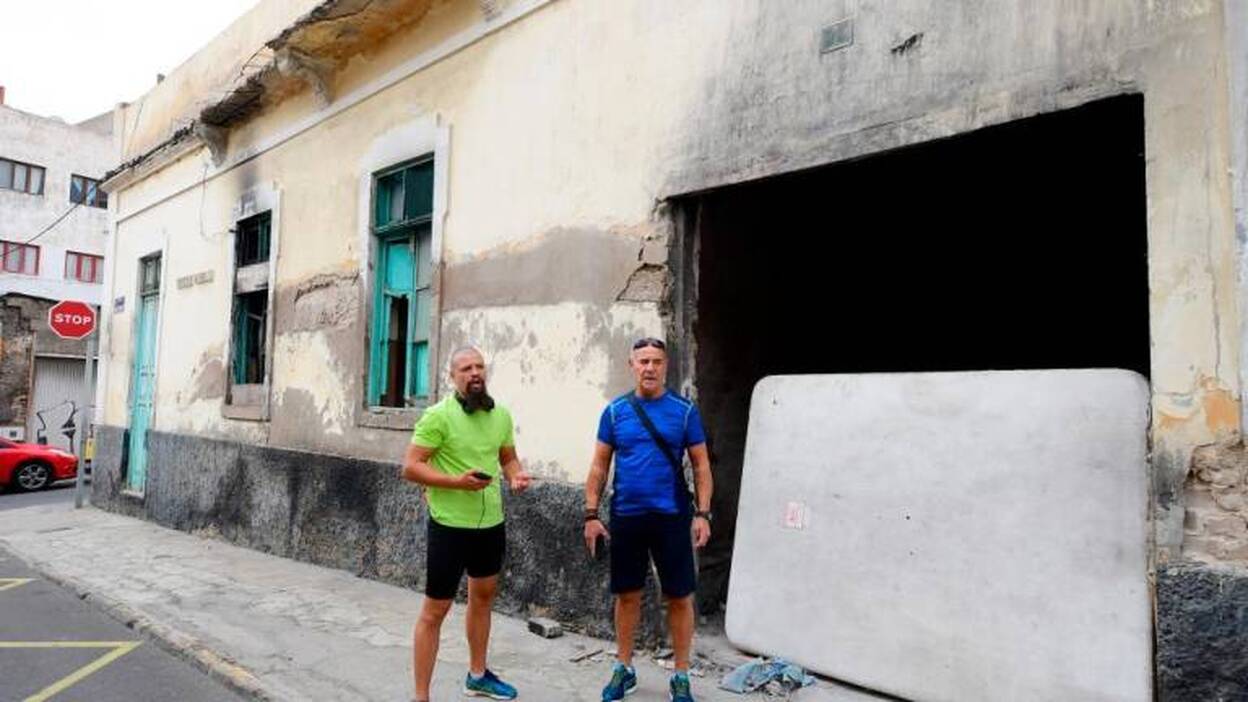 «Ésta casa hay que tapiarla»