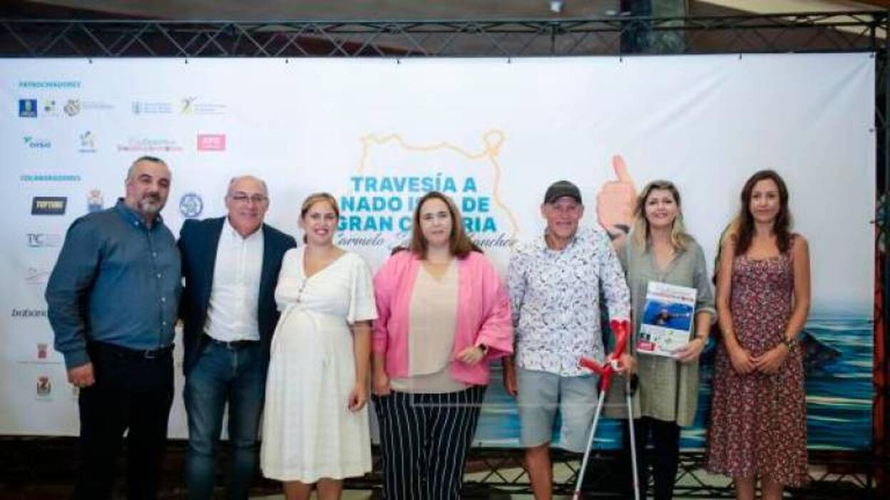 Carmelo Santana protagoniza La vuelta a nado Gran Canaria