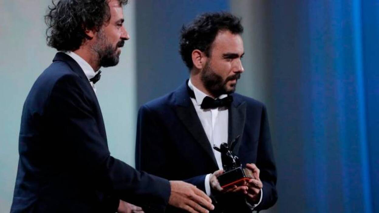 Premio en Venecia a Théo Court por ‘Blanco en Blanco’