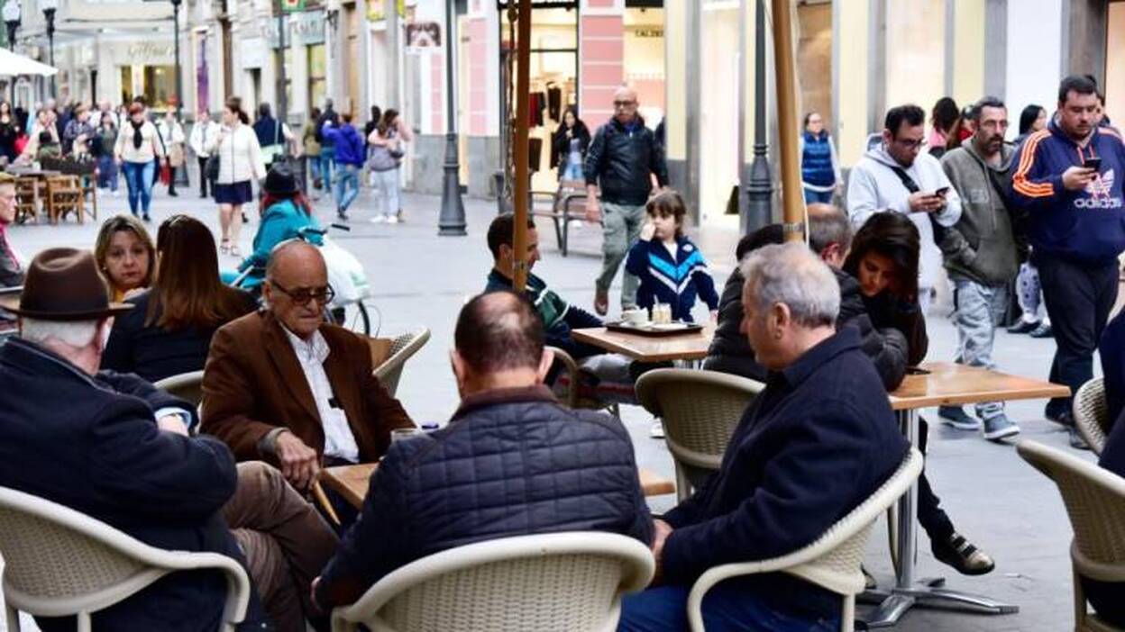 CIS, autogobierno e identidad