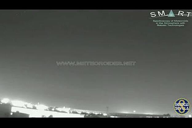 Una gran bola de fuego en el cielo de Andalucía