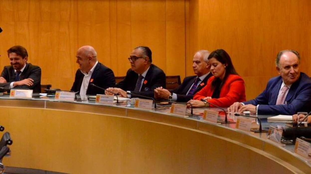 Las patronales canarias reclaman una Sareb que "rescate al sector hotelero"
