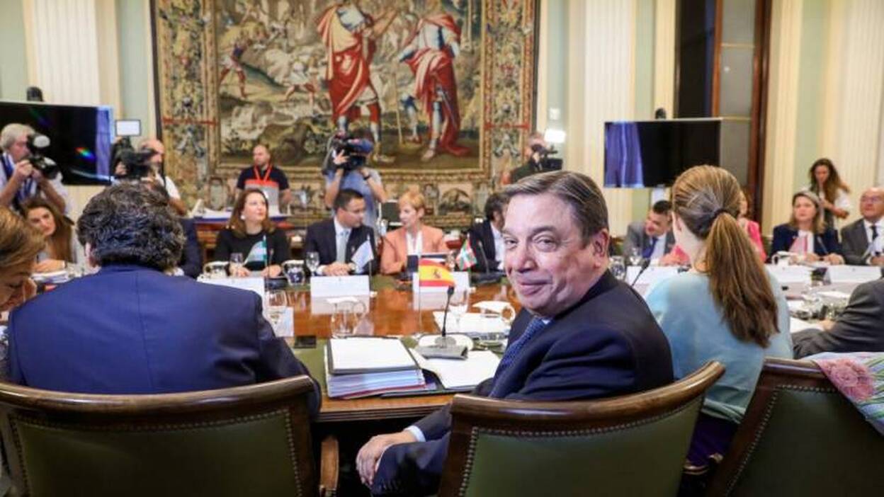 Canarias pide firmeza contra los aranceles de Trump