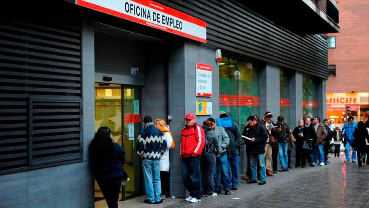 17.300 parados más en el último año en Canarias