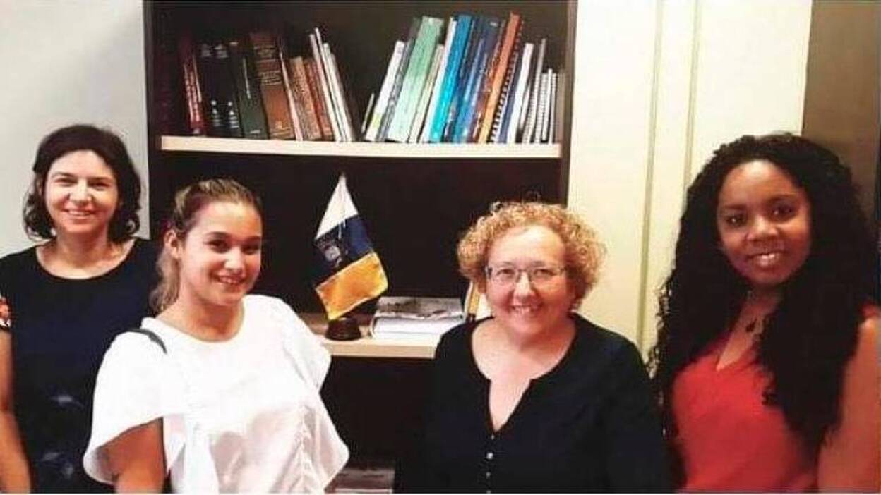 Los docentes exigen responsabilidad a los sindicatos