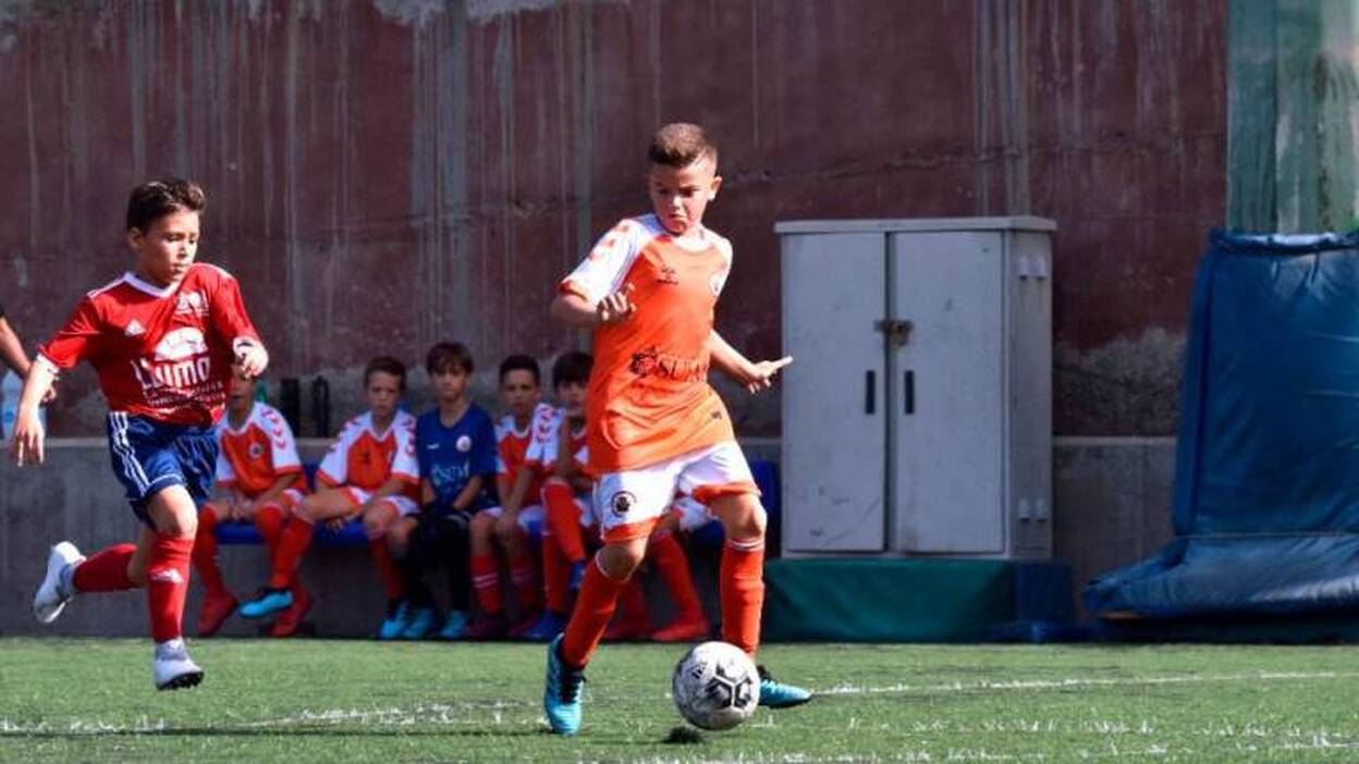 Sergio González cita a 23 jugadores para la selección