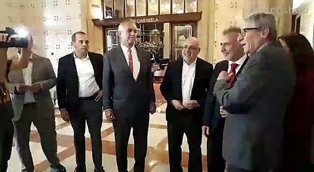 «El libre mercado destruirá a las industrias contaminantes»