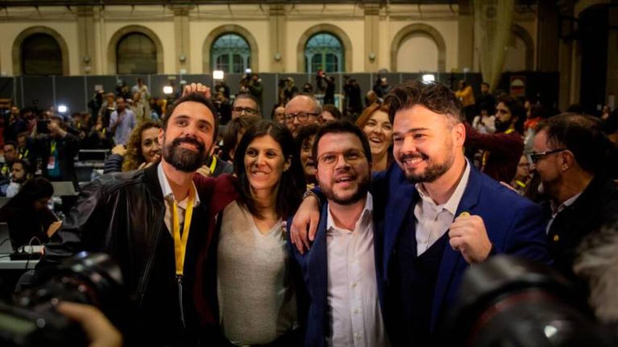 ERC consultará el lunes a la militancia sobre la investidura de Sánchez