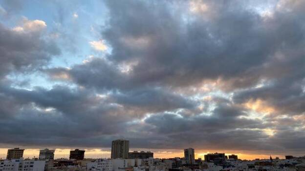 Martes con nubes y lluvia débil en las medianías