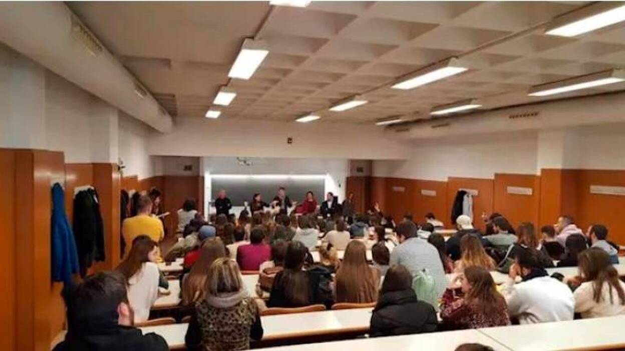 Suspenden 2 años un profesor que puso 200 ceros en la Universidad de Alicante