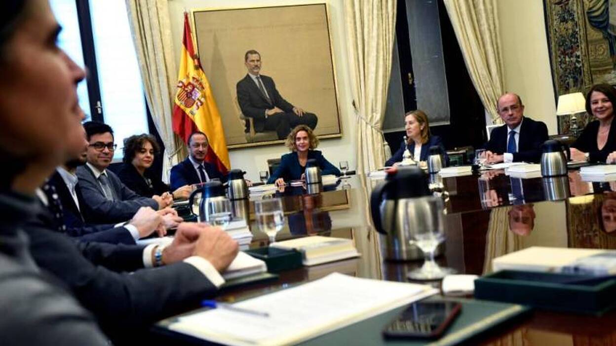 La nueva oportunidad para ordenar el Grupo Mixto abre un cisma en el Congreso
