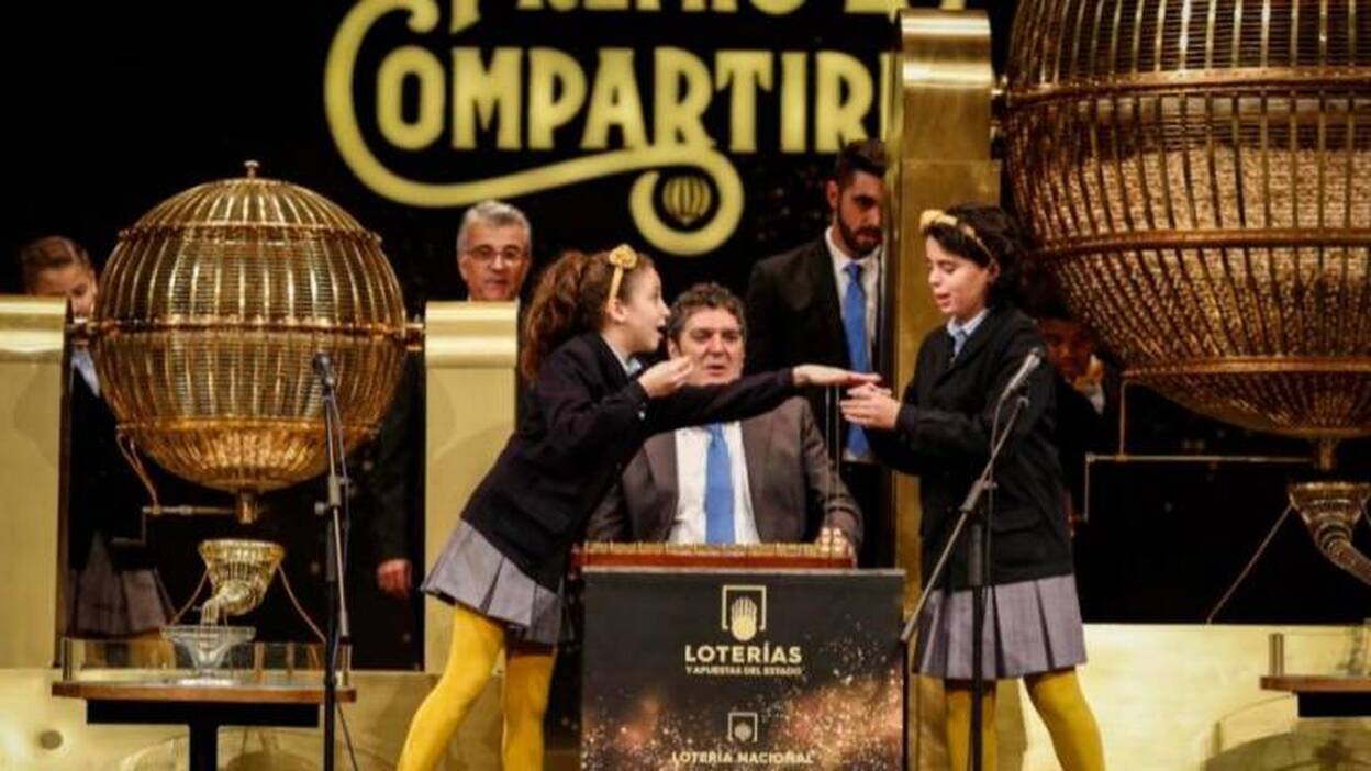 Podrá cobrar los premios inferiores a 2.000 euros del sorteo de Navidad el mismo día