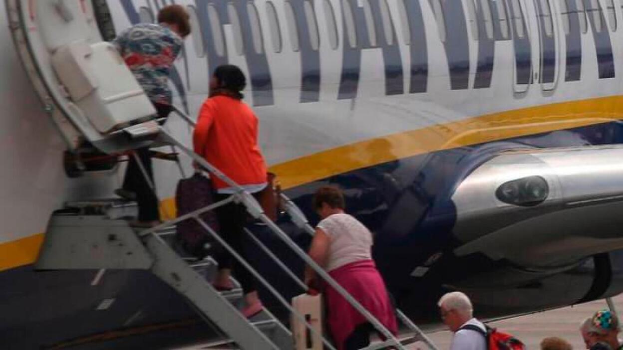 El Tribunal de Cuentas fiscalizará las ayudas a los billetes aéreos