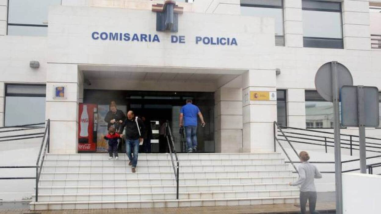 Roban en una tienda de artículos eróticos