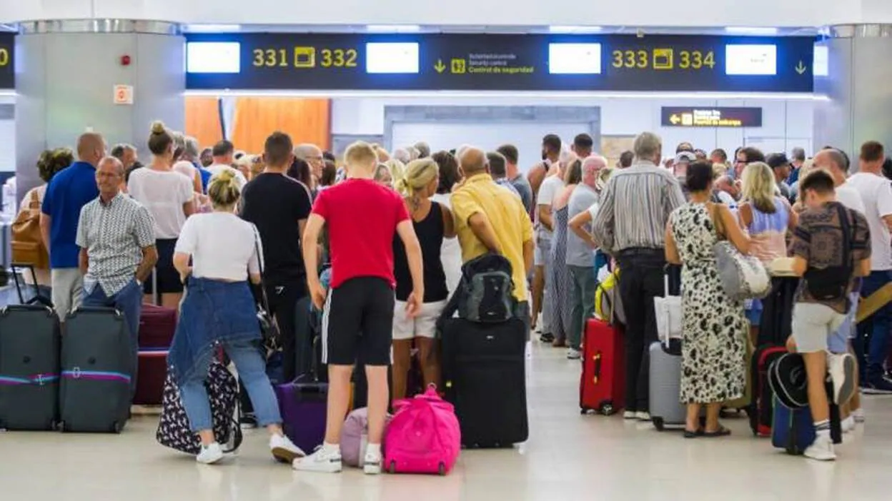 El aeropuerto de Gran Canaria, el que más tráfico perdió en diciembre