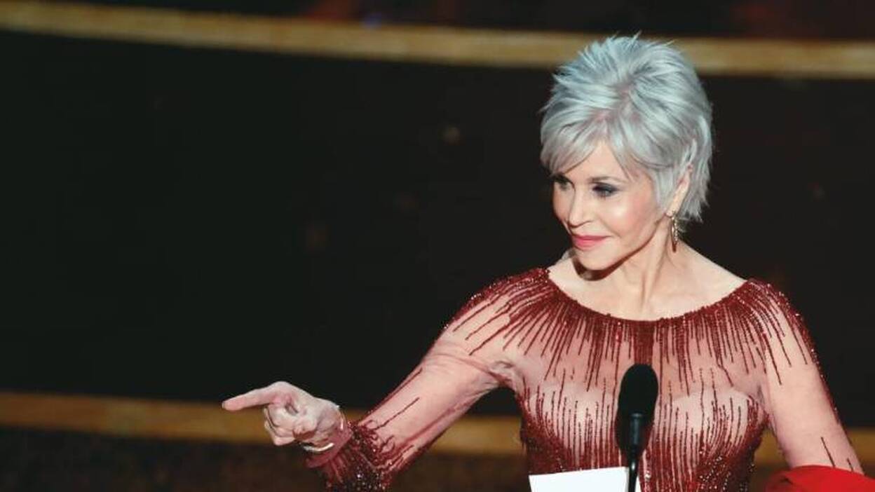 Las canas empoderan a la mujer