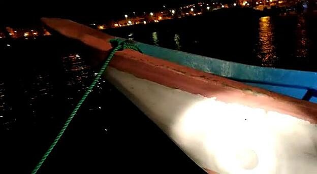 Llega una patera con 45 personas