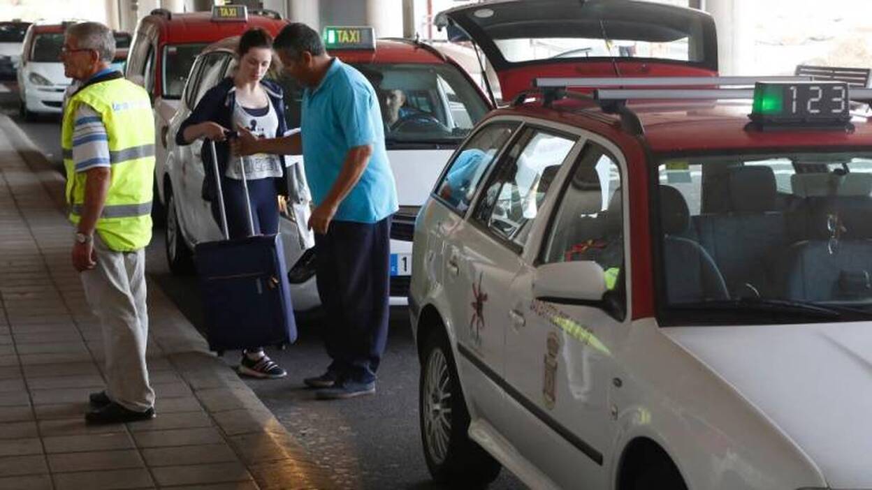 Menos taxis en San Bartolomé