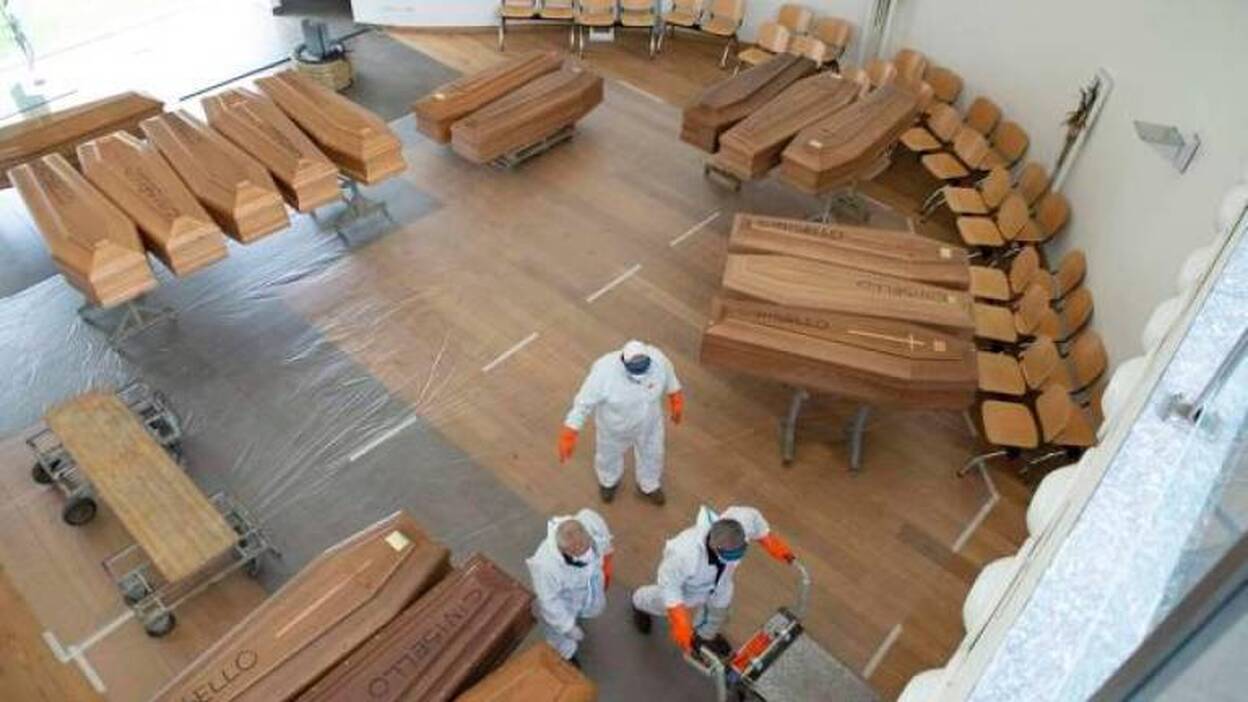 Alerta máxima en Italia: casi 1.000 muertos en un día